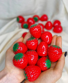 بالم لب توت فرنگی مجیک