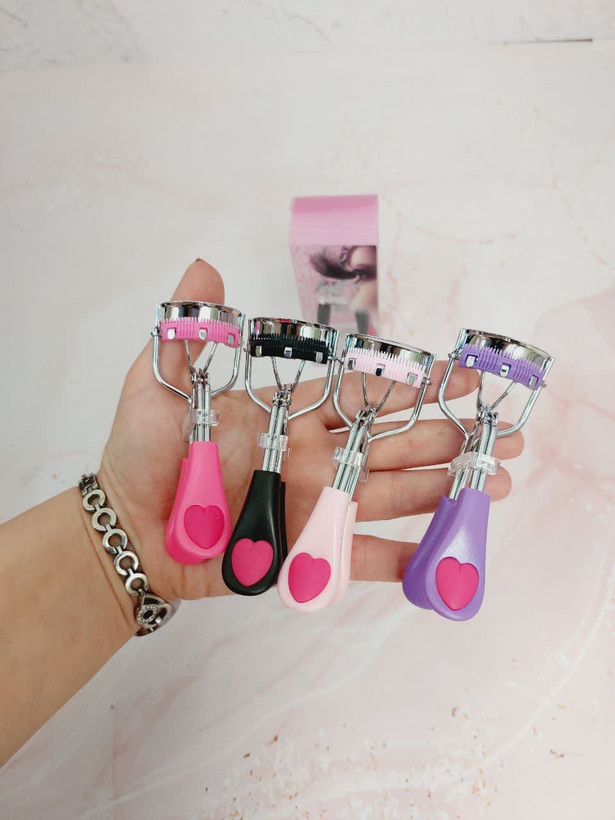 فرمژه شانه دار قلبی