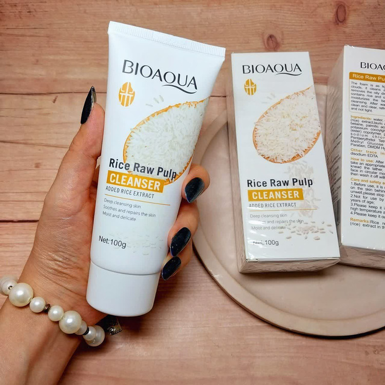 فوم شستشو صورت برنج بیواکوا