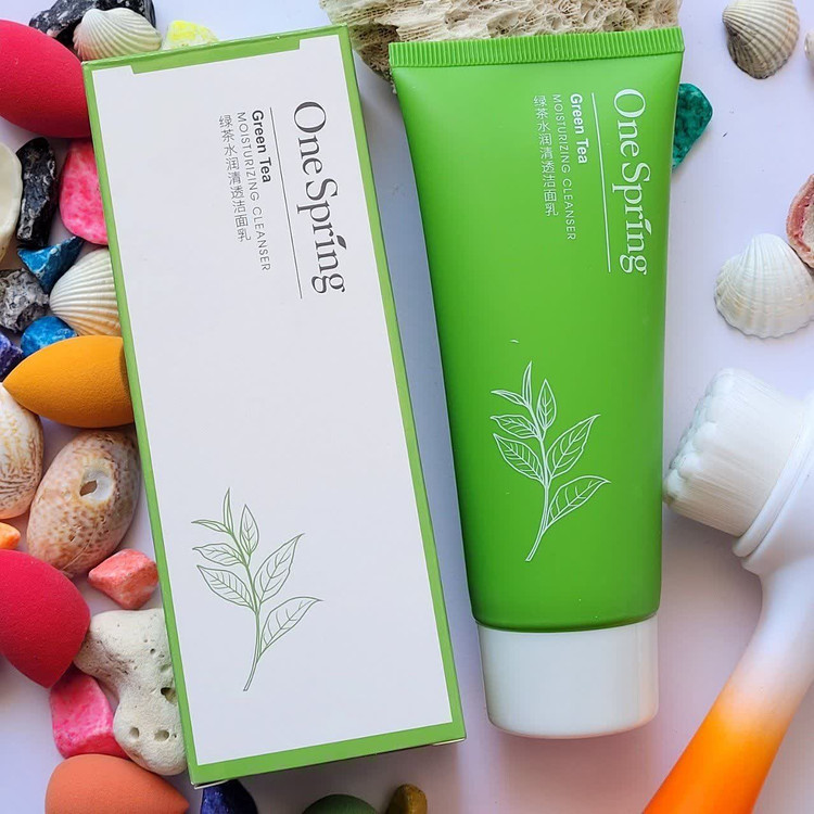 فوم شستشو چای سبز سادور